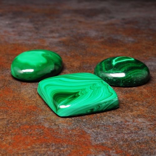 Malachite rough healing crystal | Malachite gemstone | Malachite Healing Properties | Malachite Meaning | Benefits Of Malachite | Metaphysical Properties Of Malachite | Malachite zodiac sign | Malachite birthstones